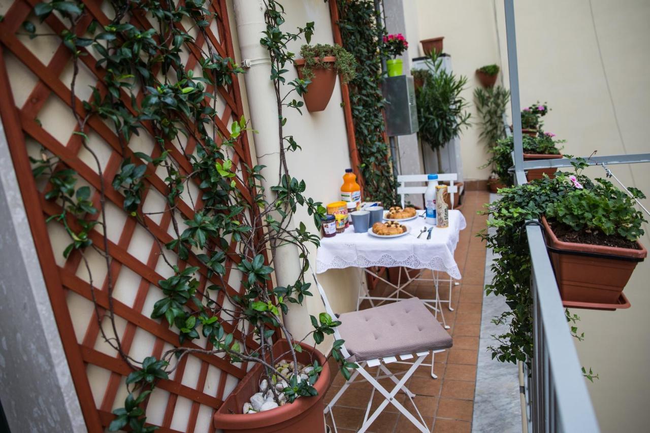 Suite Dei Principati Salerno Exterior photo