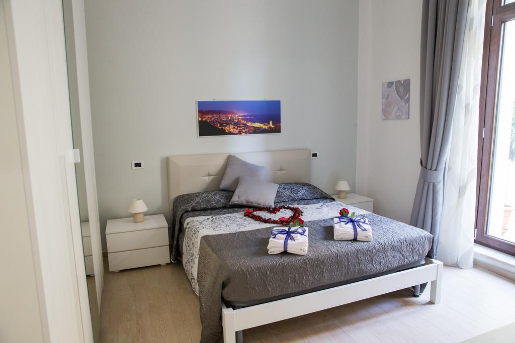 Suite Dei Principati Salerno Exterior photo